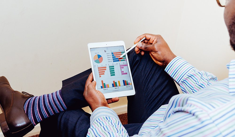 Planning your online business goals with a specialist.